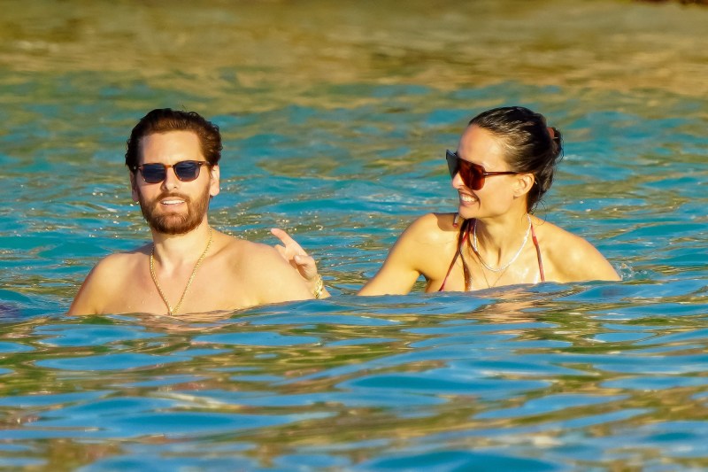 FEATURE Scott Disick and Chloe Bartoli Beach Mini Gallery