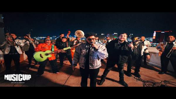 El Agua Mans Lyrics - Grupo Firme