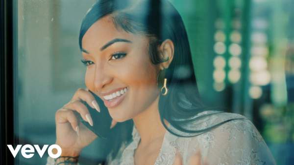 Hit & Run Lyrics – Shenseea