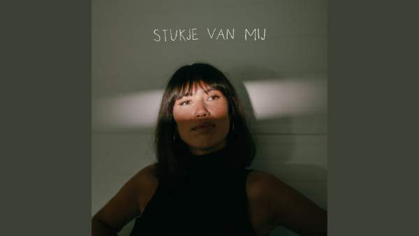 Stukje Van Mij Lyrics - MEAU